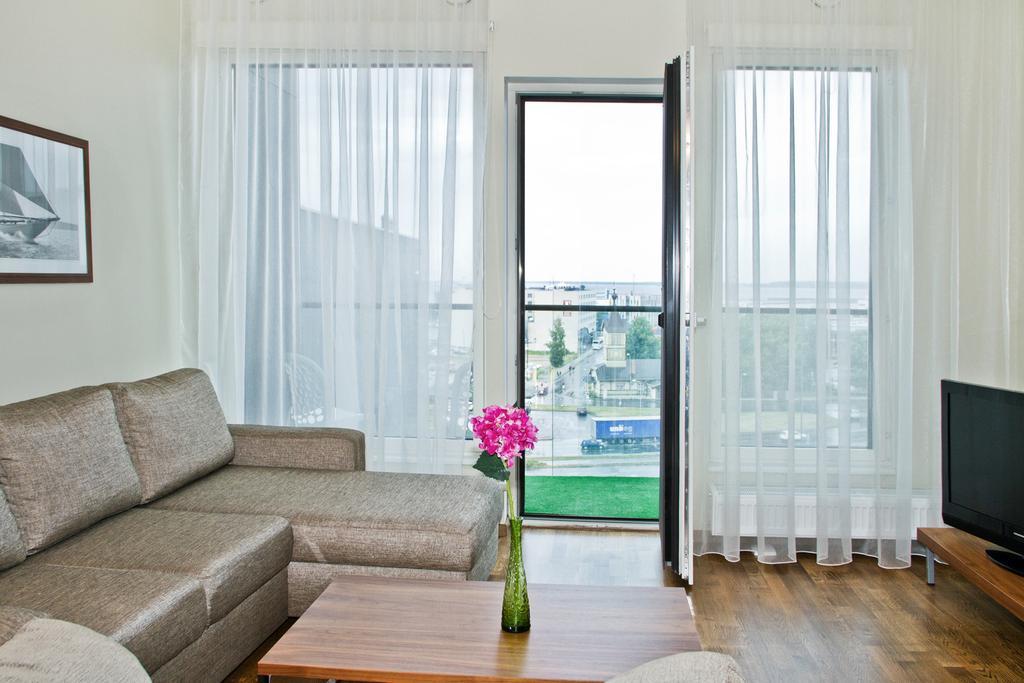 Solar Apartments - Foorum Center 탈린 객실 사진